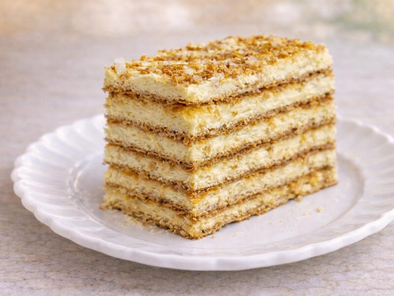 Hatlapos krémes - Klasszikus habos-krémes - Sütemény, torta házhozszállítás Budapest és Pest megye - Rendeljsutit.hu